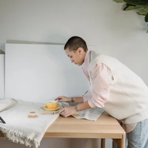 Brand-Building Through Mentorship How Experts Guide Entrepreneurs to Stand Out